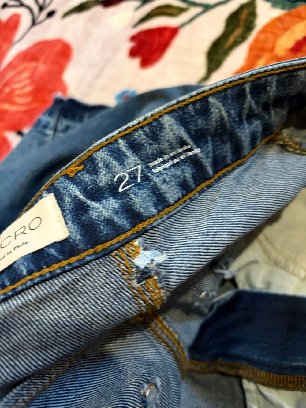Pilcro Two-Tone Wide-Leg Denim Jeans - Blue - Picture 6 of 6